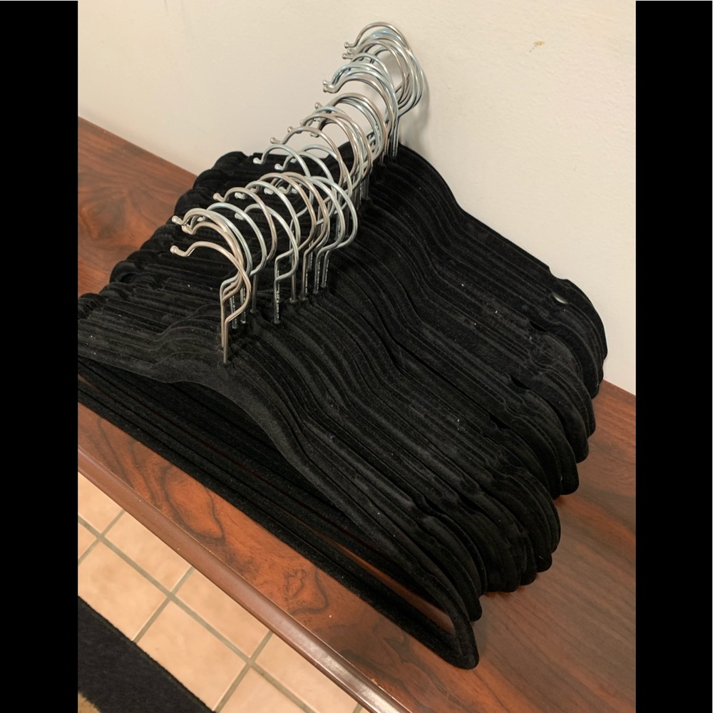 40 Hangers